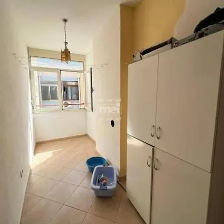 5 Minutes Away From Apartmán Durrës